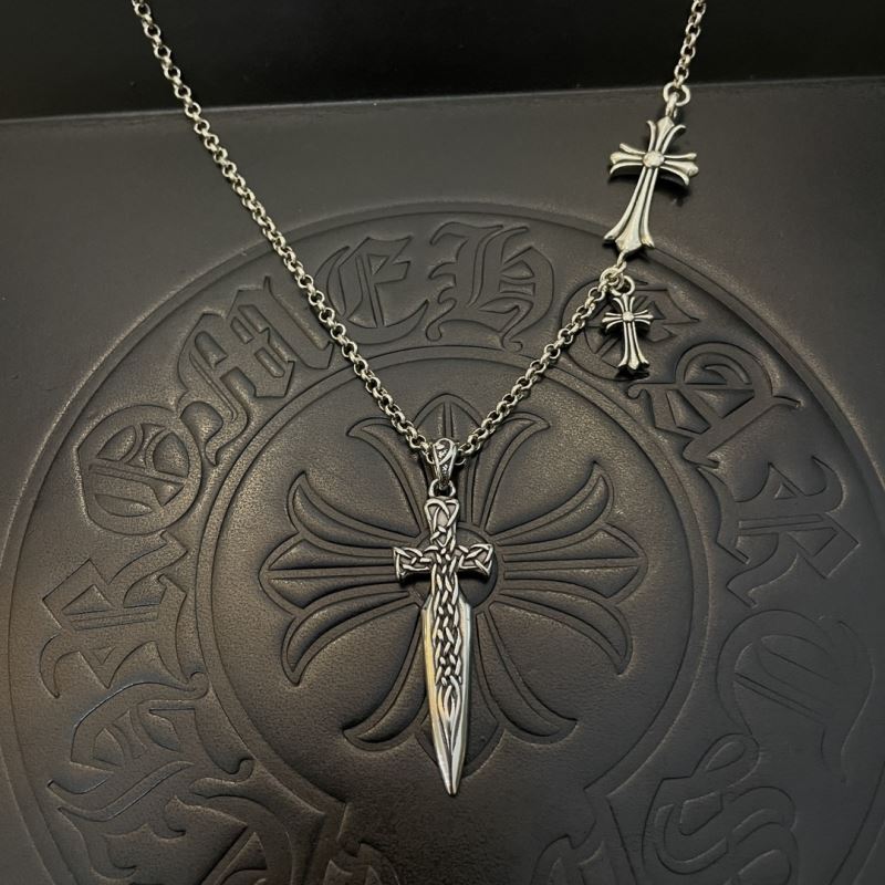 Ch*0me He**ts necklaces